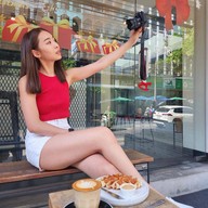 Cafe Neighbor