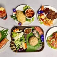 Lion King Cafe & Bistro