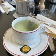 Le Café Marly