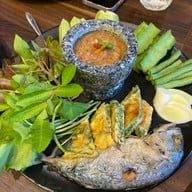 ขจร KaJohn หลานหลวง