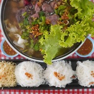 ตะปบเนื้อ สันกำแพง