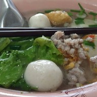 เมนูของร้าน เตี๋ยวปลาชามเปล ปากช่อง
