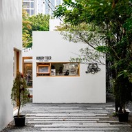 F.I.X. Coffee (Pradiphat Soi 17) Pradiphat 17