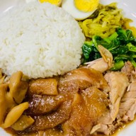 Mommy กล่องอร่อย(ขาหมู)