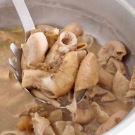 ตะปบเนื้อ สันกำแพง