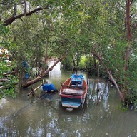 สะพานสายรุ้ง​ บ้านกาหลง