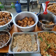 เมนูของร้าน ก๋วยเตี๋ยวระกาพุงกาง - สาขาถนนคุ้มเกล้า สาขาถนนคุ้มเกล้า