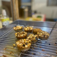 เมนูของร้าน ตือคาโค โบตั๋น (กิมหงษ์) ถั่วทอด เต้าหู้ทอด ผักกาดทอด
