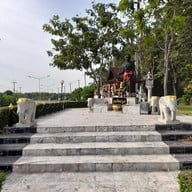 ศาลขุนรัตนาวุธ