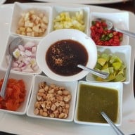 Chatnara cafe & restaurant  ฉัตรนารา