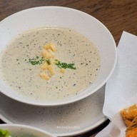 Pink Salmon Eatery &Bar