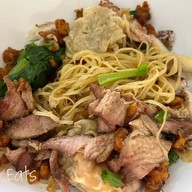 บะหมี่เกี๊ยวกวางตุ้ง 2451 ปากซอยเจริญกรุง 79