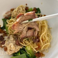 บะหมี่เกี๊ยวกวางตุ้ง 2451 ปากซอยเจริญกรุง 79