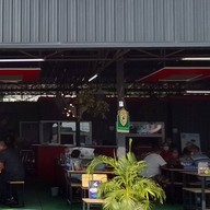 ร้านลำแต้ล้านนาร้อยล้าน -