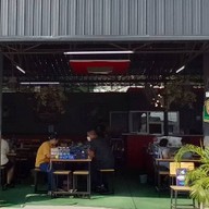 ร้านลำแต้ล้านนาร้อยล้าน -