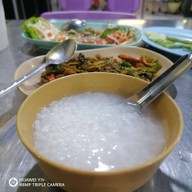 เมนูของร้าน ร้านข้าวต้มเสาวภา