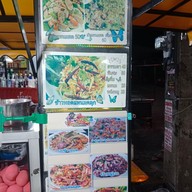 เมนู ลุงหนวด แหนมข้าวคลุก