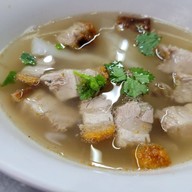 เมนูของร้าน ก๋วยจั๊บเอกไพลิน ศรีนครินทร์