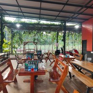 ร้านกิ่งไผ่ ใบตอง