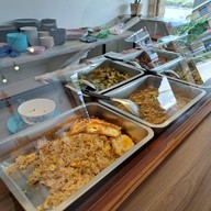 บรรยากาศ ข้าวแกงเหนือ👍 (อาหารพื้นเมืองเหนือตามฤดูกาล)