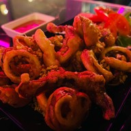 ก๋วยเตี๋ยวแคปหมูยายเพ็ญสาขา 5 (ม.ราชภัฏสกล) ประตู 5