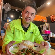 กะเพราขุนช้าง  จริงใจวิลเลจ