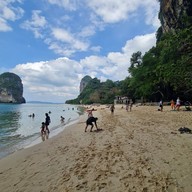 ถ้ำพระนาง