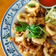 บ้านริมน้ำ