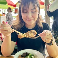 เมนูของร้าน ที.เอ็น. ก๋วยเตี๋ยวไก่มะระบุฟเฟ่ต์ไม่อั้น ตลาดสมบัติบุรี