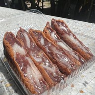 แบมแบมขนมบ้าบิ่น ตลาดอิ่มเอม มาร์เก็ต