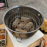 กะเพรา Mu-Gata