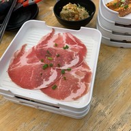 เมนูของร้าน กะเพรา Mu-Gata