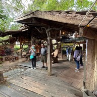 กาแฟแห่ระเบิด อำเภอลอง