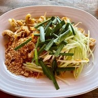 เมนูของร้าน ก๋วยเตี๋ยวเรือกะทิสด