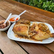 เมนูของร้าน ไพบูลย์ไก่ย่าง-ไก่ย่างหนังกรอบ ต้นตำรับสิงห์บุรี สิงห์บุรี