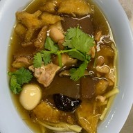 ยุ้ยโภชนา