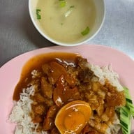 ยุ้ยโภชนา
