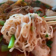 ก๋วยเตี๋ยวฟ้าผ่า -