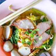 ก๋วยเตี๋ยวลุงแหบ บุญถาวร รัชดาภิเษก