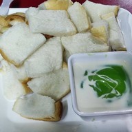 ร้านอาหารเลี่ยมทอง