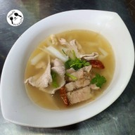 เมนูของร้าน ก๋วยจั๊บเอกไพลิน ศรีนครินทร์