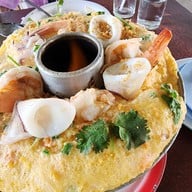 เมนูของร้าน ครัวริมทางกลางบ่อ แม่กลอง แหลมใหญ่