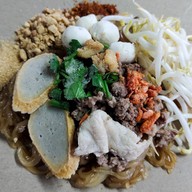ปอเปี๊ยะทอดของกินเล่นฯลฯ @บ้านกะเพรา (Ban Kaprao)
