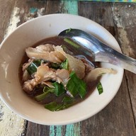 ร้านก๋วยเตี๋ยวเนื้อคุณย่า สูตร50ปี เพชรเกษม 22/1