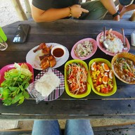 เมนูของร้าน น้องไบร์ทตำแซ่บ