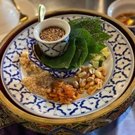 เมนูของร้าน เรือนรับขวัญ