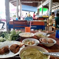 เมนูของร้าน ร้านขนมจีนนางลาด