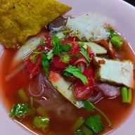 ก๋วยเตี๋ยวเจ้แหม่ม หน้าโลตัส