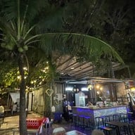 ถนนคนเดินชินตาการ์เด้น