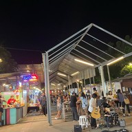 ถนนคนเดินชินตาการ์เด้น